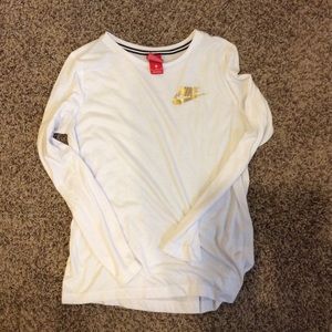 Nike L/S gold foil tee